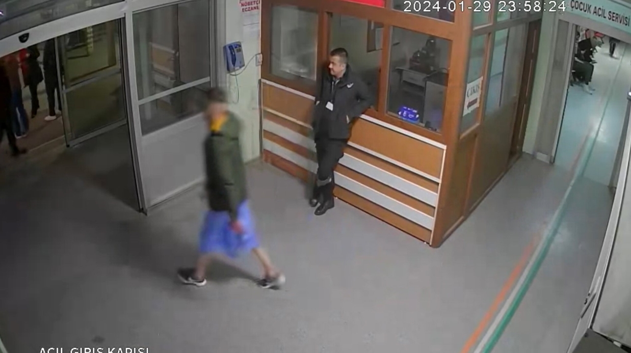 Ameliyat önlüğüyle hastaneden firar etti