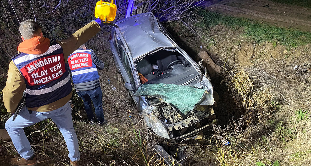 Çanakkale’de otomobil şarampole yuvarlandı, sürücü hayatını kaybetti