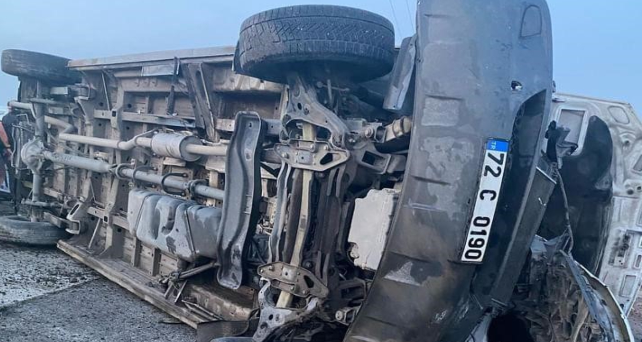 Batman’da tekstil işçilerini taşıyan minibüs kaza yaptı: 10 yaralı