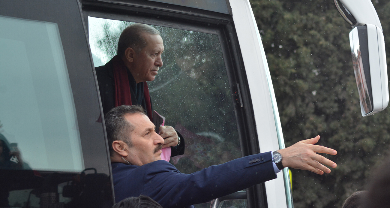 Cumhurbaşkanı Erdoğan’a Balıkesir’de sıcak karşılama