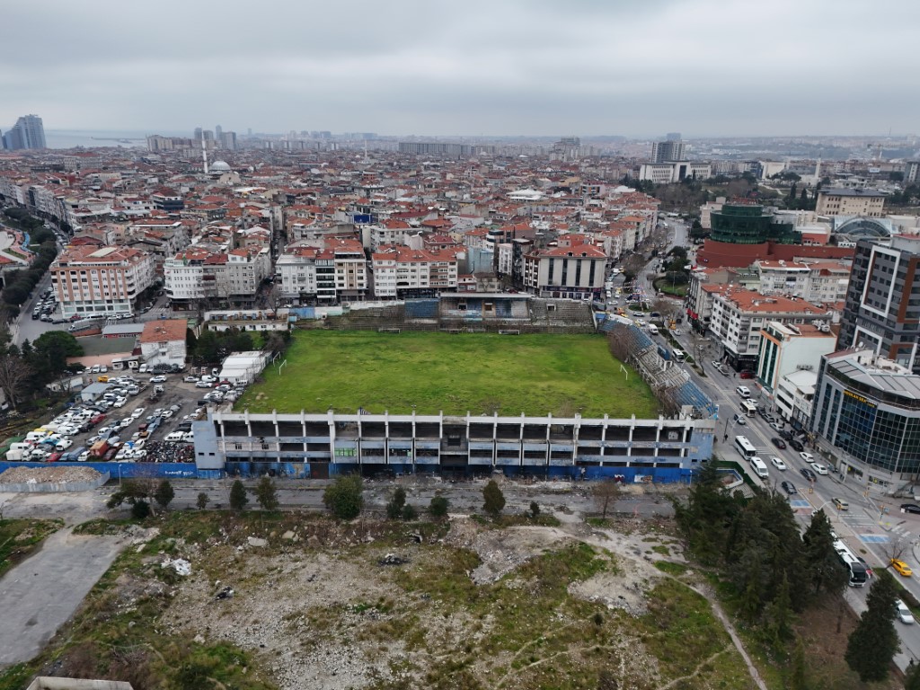 İstanbul’un hayalet stadı akıbetini bekliyor