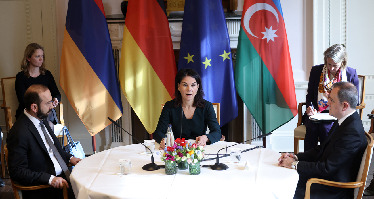Azerbaycan, Ermenistan ve Almanya arasındaki üçlü görüşme Berlin’de başladı
