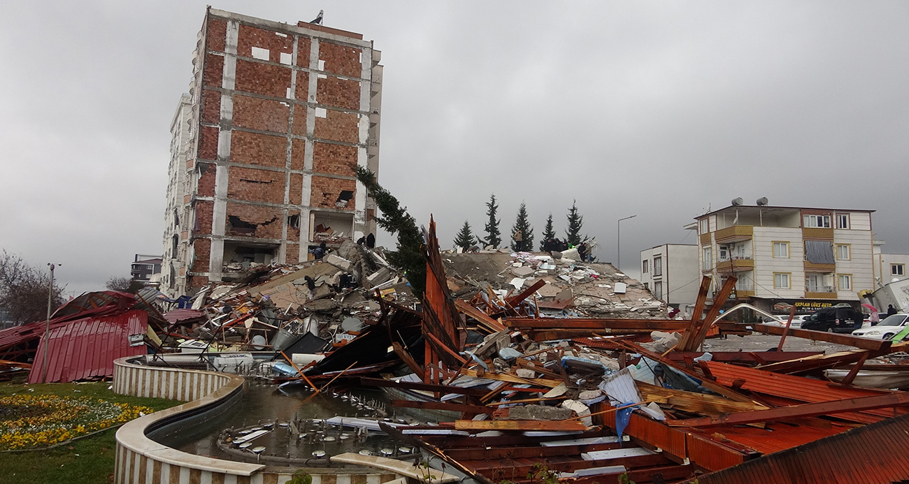 37 kişinin hayatını kaybettiği apartmanla ilgili ilk duruşmada sanıklardan şok savunma