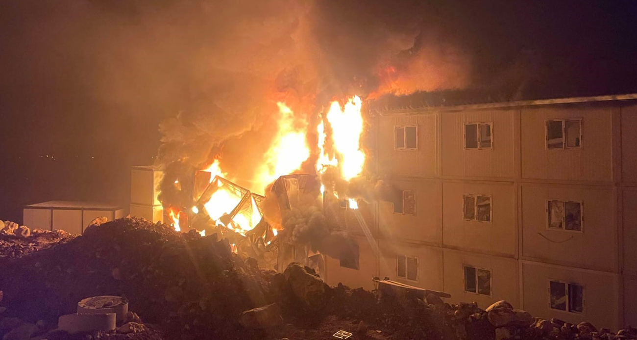 Kahramanmaraş’ta işçilerin kaldığı konteynerlerde yangın: 11 yaralı