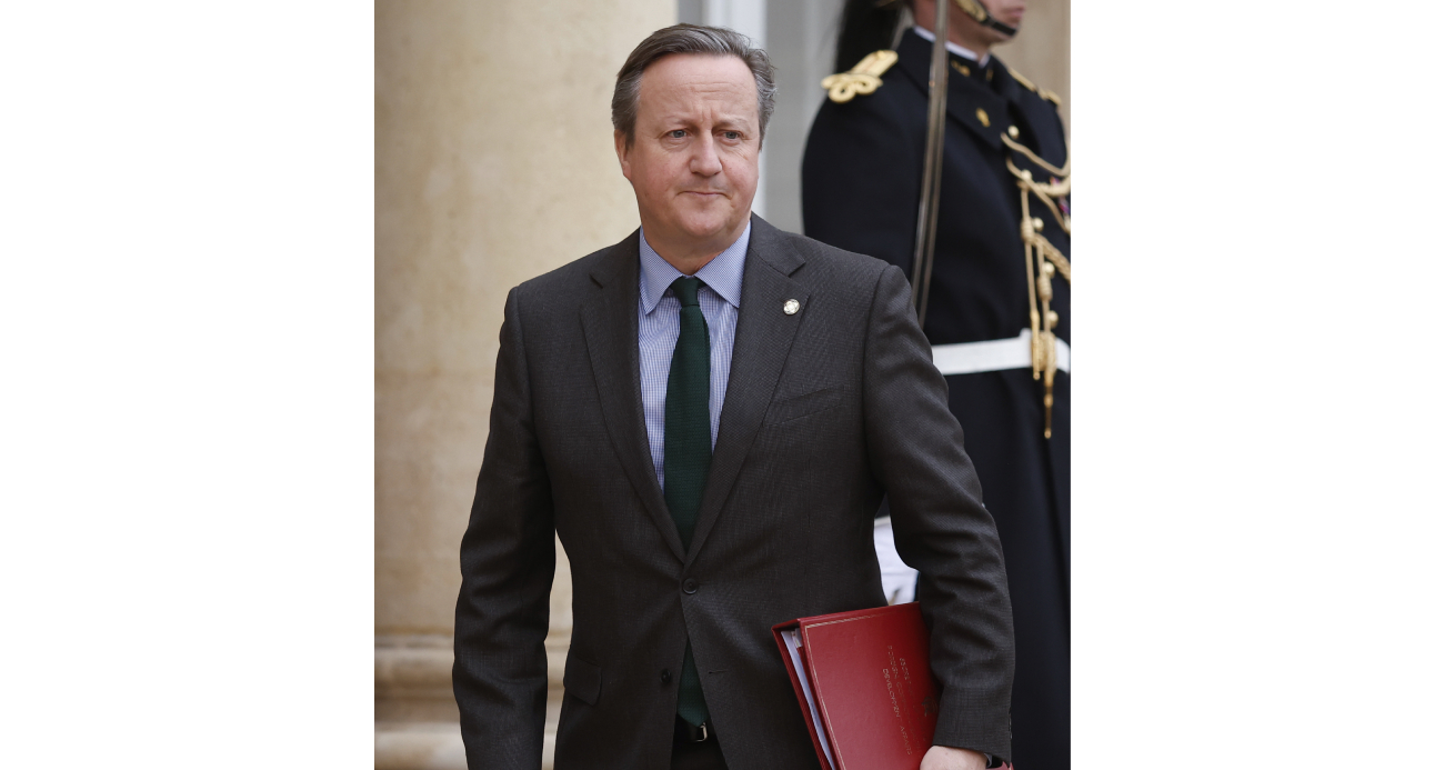 İngiltere Dışişleri Bakanı Cameron: &quot;Yardım konvoyunu bekleyen insanların ölümü soruşturulmalı”