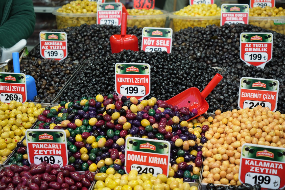 Eminönü’nde Ramazan alışverişi başladı