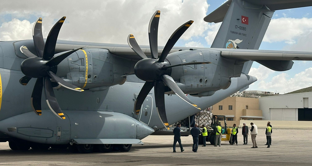 Gazzeliler için sağlık malzemesi taşıyan TSK’ya ait A400M tipi uçak Ürdün’e ulaştı