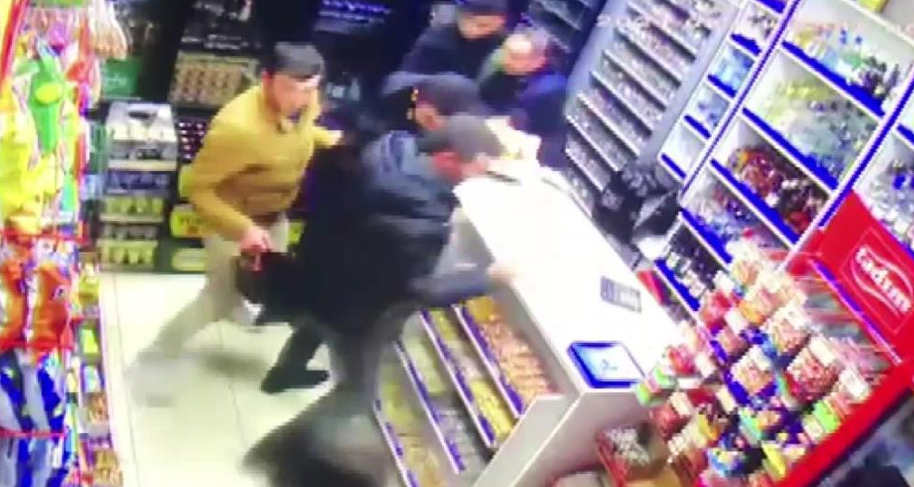 Çanakkale’de 4,9’luk depremin yaşattığı panik ve korku anları güvenlik kamerasında