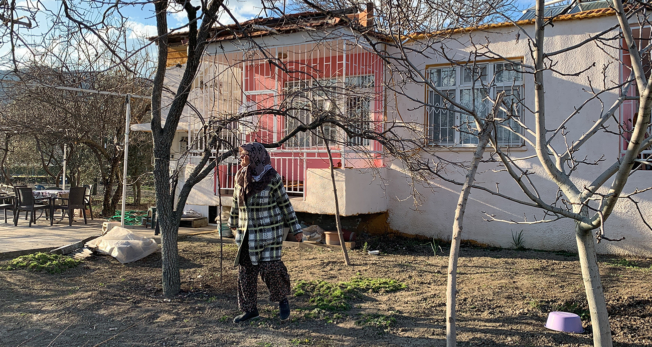 Milyonluk teklifleri umursamadı, arazisini jandarmaya bağışladı