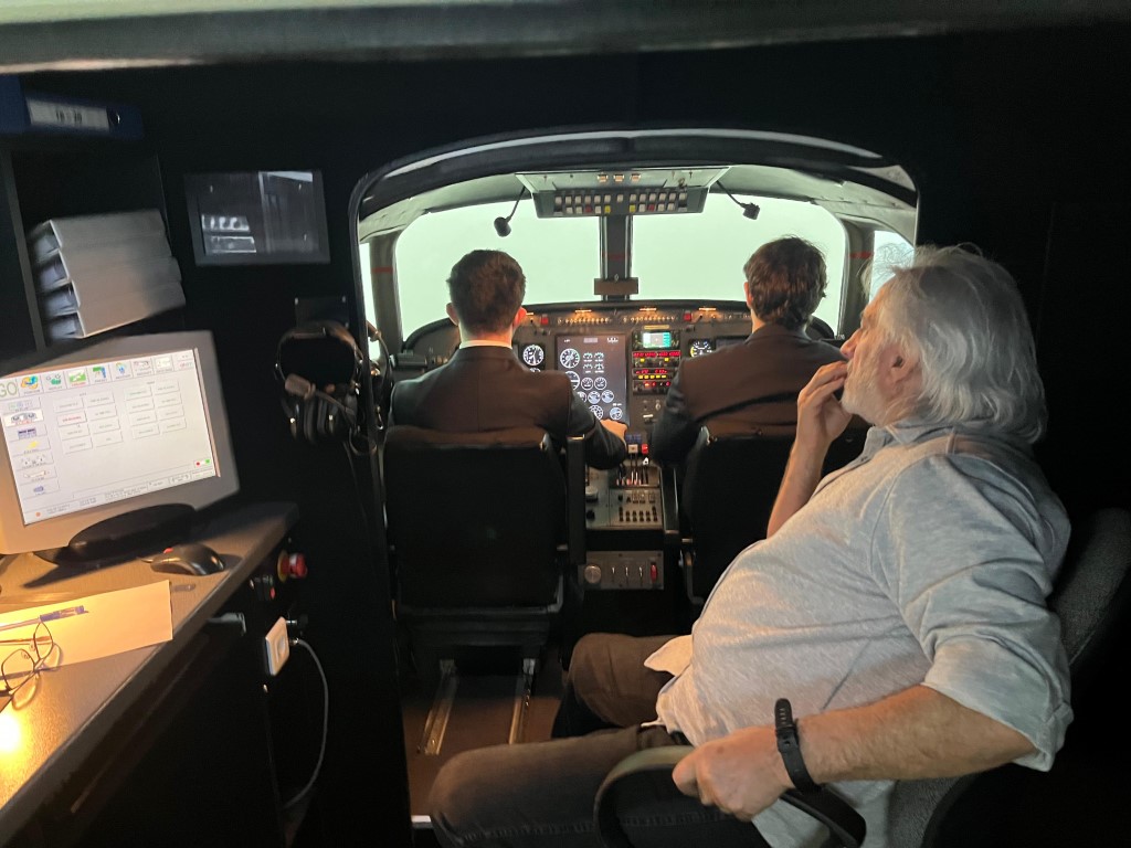 Öğrenciler bu eğitimle sınıf içerisinde binlerce feet yüksekliğe çıkıyor