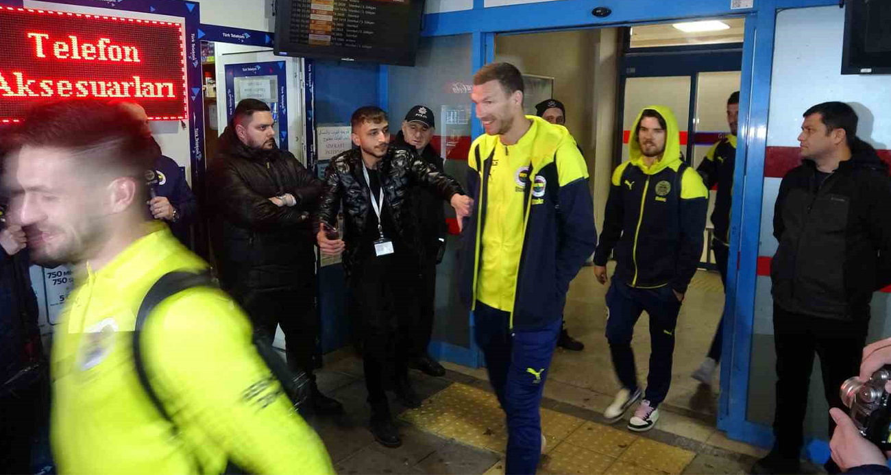 Fenerbahçe, Trabzon’a geldi