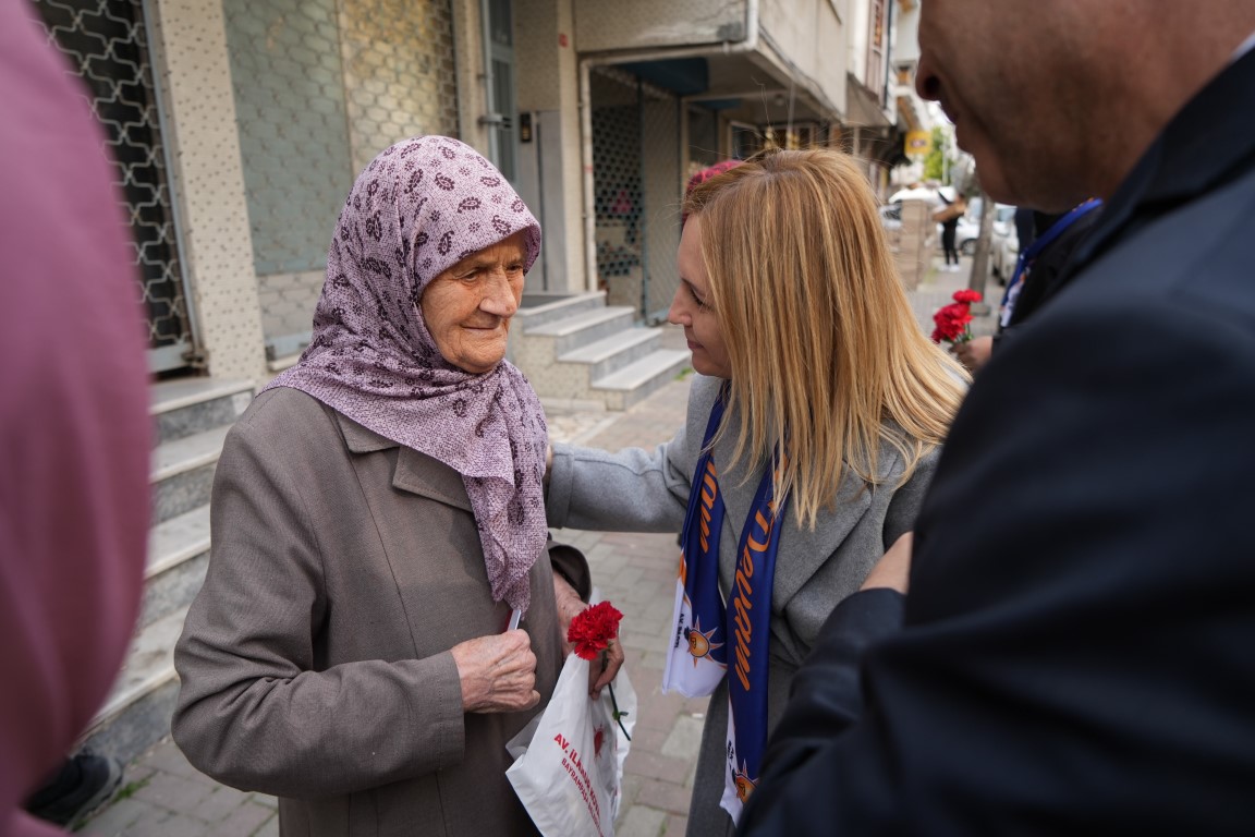 Bayraktar, “Bayrampaşa’da önceliğimiz kentsel dönüşüm ve otopark, kadın, çocuk, spor odaklı pek çok projemiz de var”
