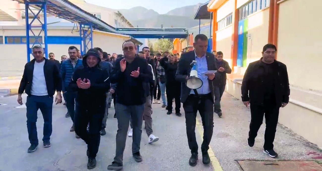 Denizli’de Şişecam çalışanları iş bıraktı