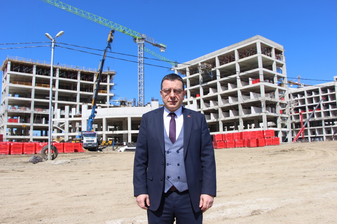 Trabzon Şehir Hastanesi’nin kaba inşaatı tamamlandı