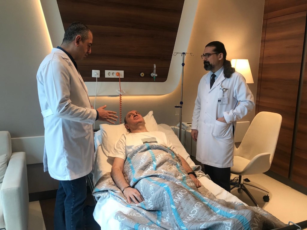 Hiçbir belirtisi yoktu böbreğinde tümör tespit edildi: Robotik cerrahi ile sağlığına kavuştu