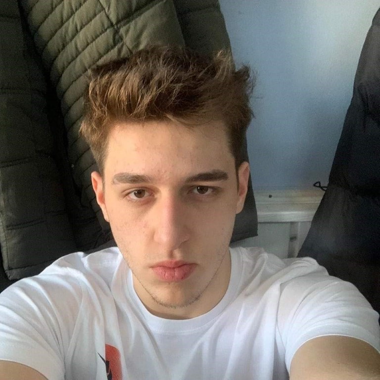 İBB’nin spor kompleksinde boğulan 17 yaşındaki Emirhan’ın ailesi gözyaşları içinde konuştu