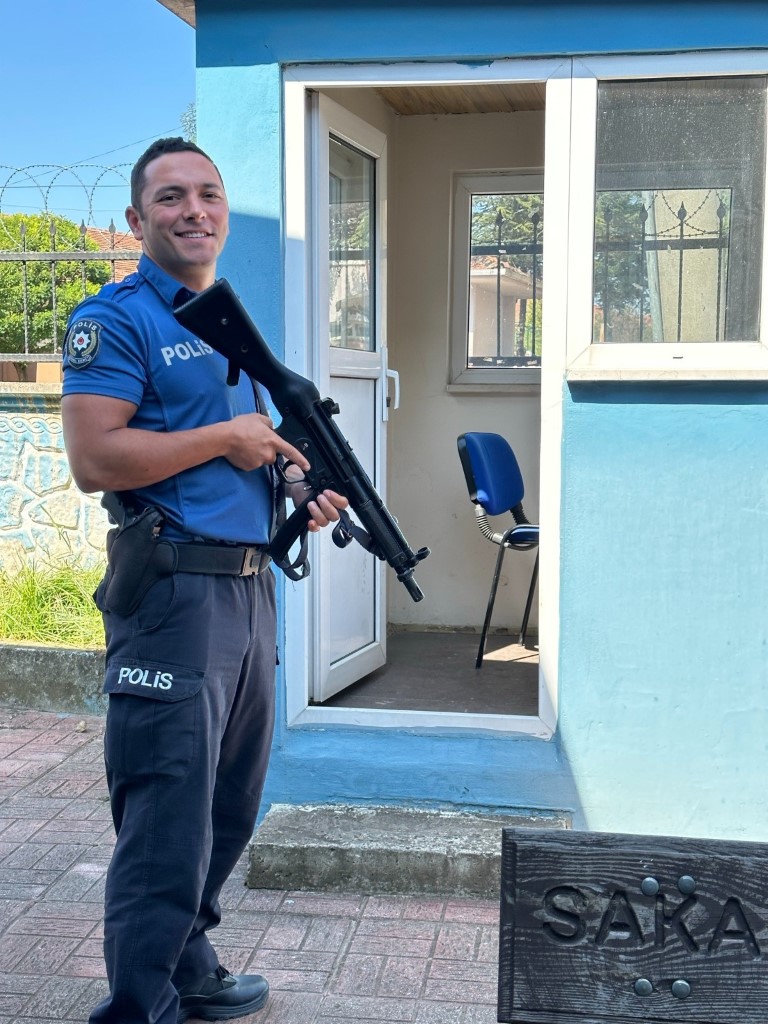 Polisliği bırakıp dünya turuna çıktı, Malezya’da kaçırıldı 13 saat dehşeti yaşadı