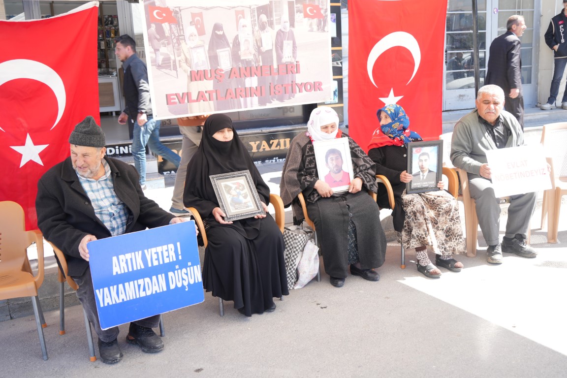 Ailelerin eylemleri devam ediyor