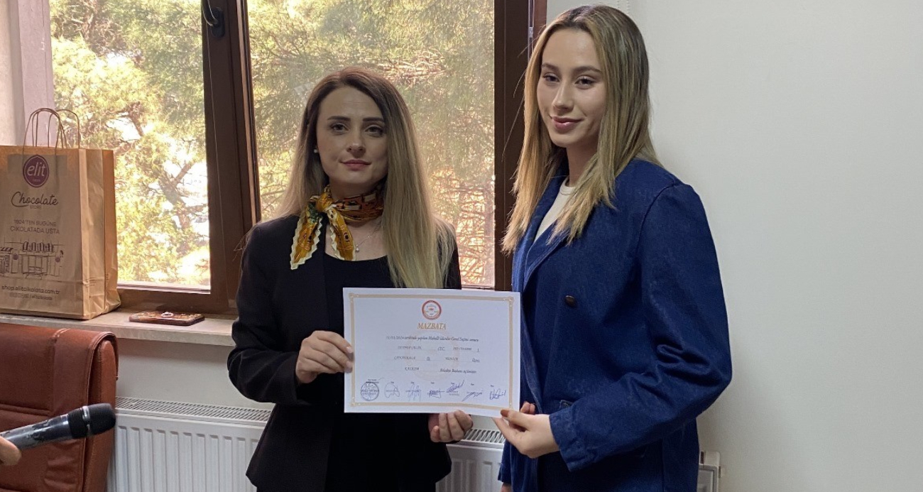 Türkiye’nin en genç Belediye Başkanı mazbatasını aldı, göreve başladı