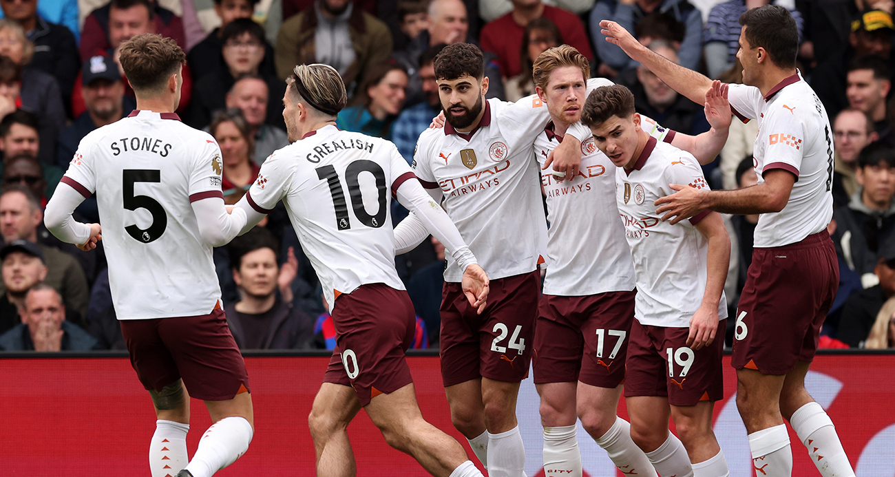 Manchester City, zirve takibini sürdürdü