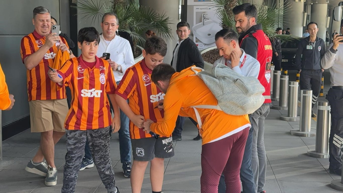 Galatasaray, Süper Kupa maçı için Şanlıurfa’ya gitti