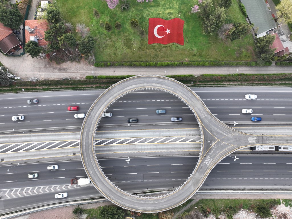 İstanbul’da bayramın ilk gününde yollar boş kaldı