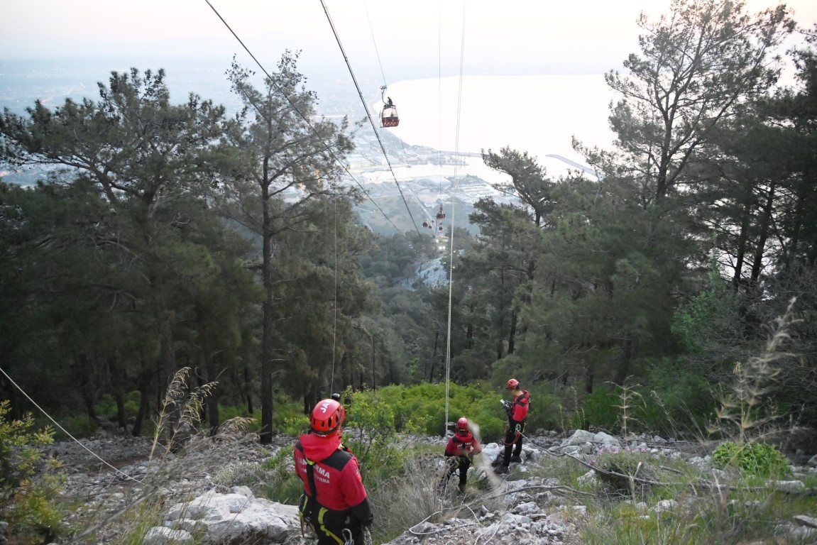 Antalya’da teleferik kazasında heyecanlı bekleyiş