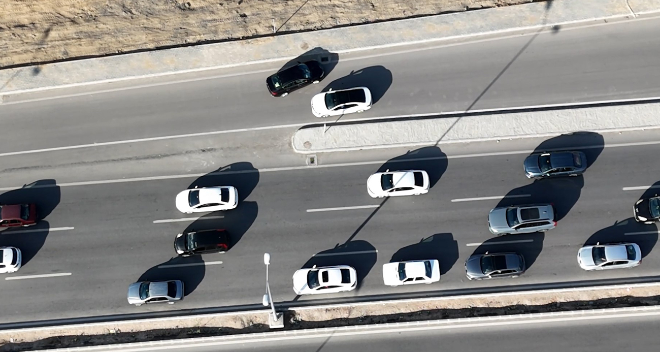 Tehlikeli dönüş dron kamerasında: Ters yöne giren uyanık sürücüye ceza