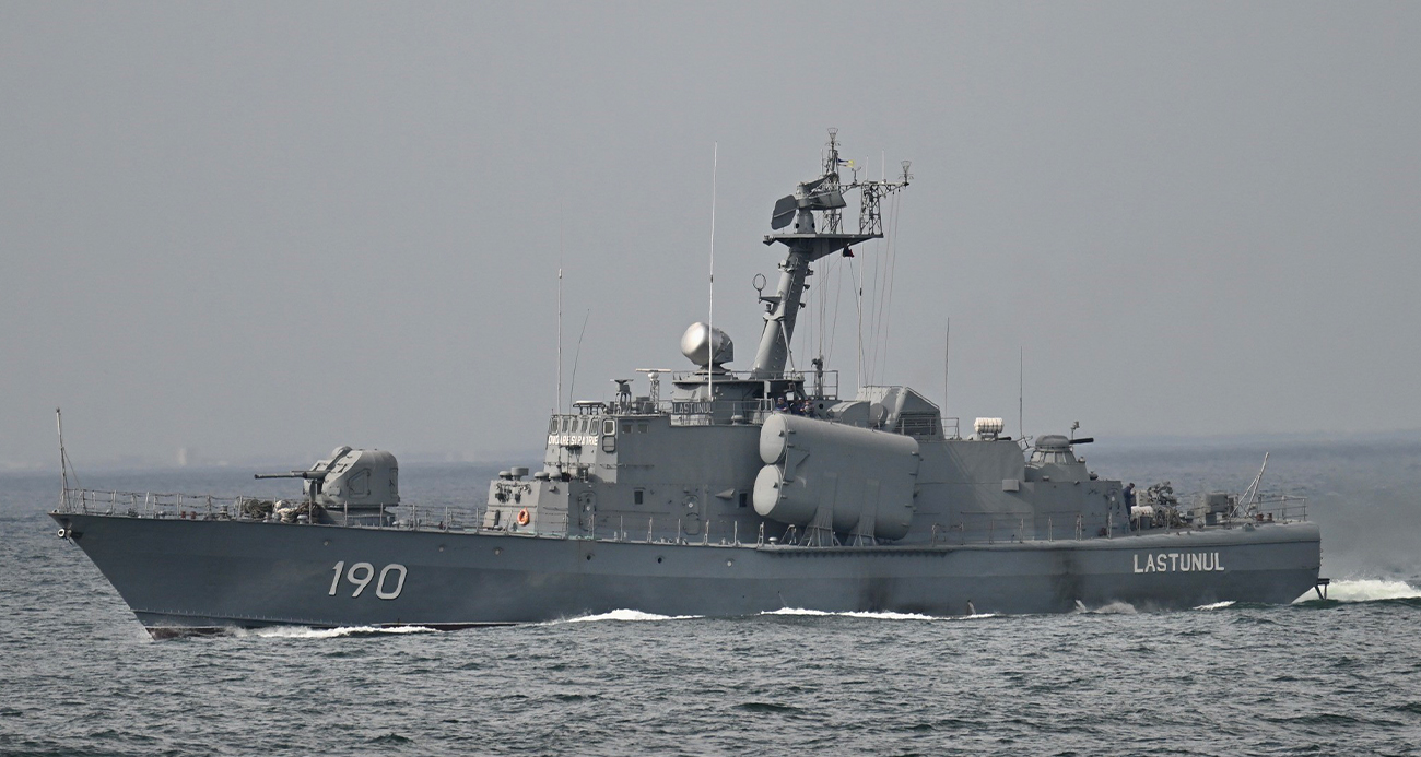 NATO’nun Karadeniz’deki en büyük tatbikatı “Deniz Kalkanı”, 13 ülkeden onlarca savaş gemisi ve binlerce askerin katılımıyla 8 Nisan’dan bu yana devam ediyor.