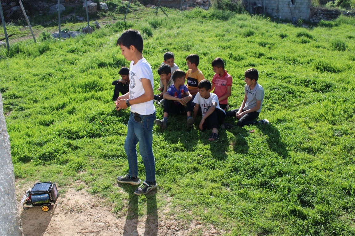 14 yaşındaki çocuk geri dönüşüm malzemeleriyle teknolojik aletler yaptı