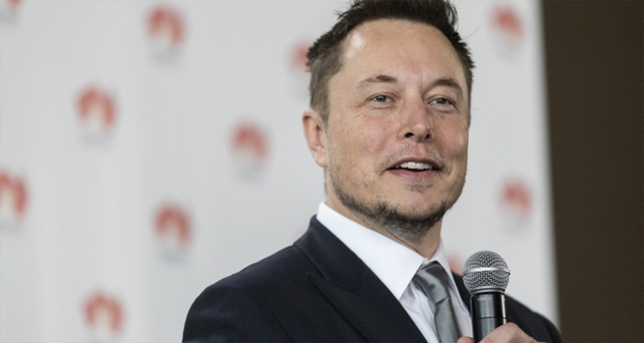 Elon Musk: &quot;Roketleri birbirimize değil, yıldızlara göndermeliyiz&quot;