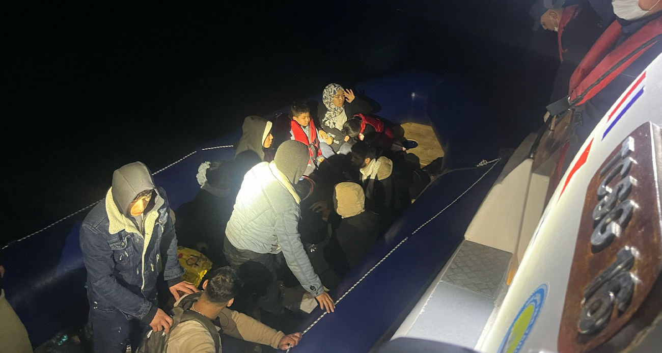Çanakkale’de 17 kaçak göçmen yakalandı