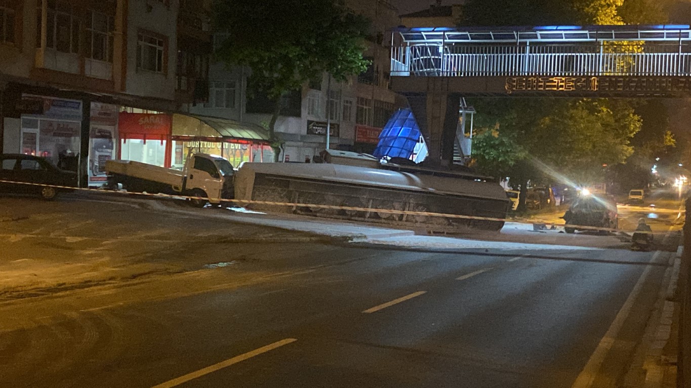 Kocaeli'de benzinli tanker kazası: Evler tahliye edildi!-Bursa Hayat Gazetesi-3