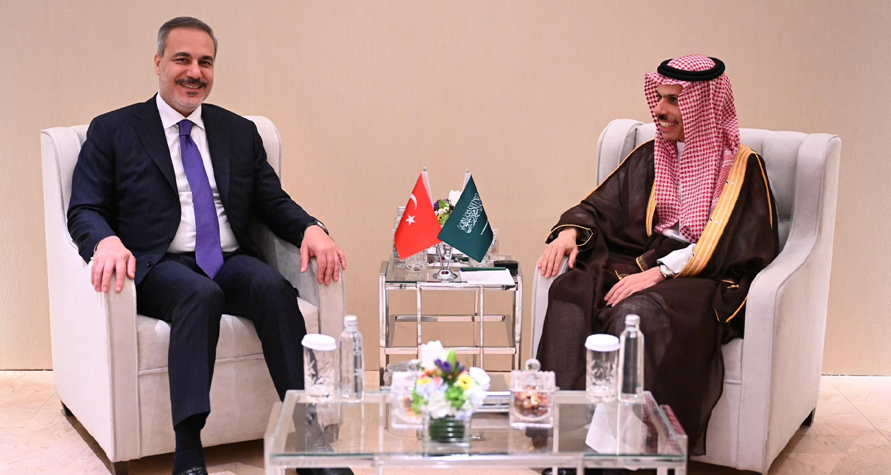 Dışişleri Bakanı Hakan Fidan, Suudi Arabistan Dışişleri Bakanı Prens Faysal bin Ferhan Al Suud ile görüştü.