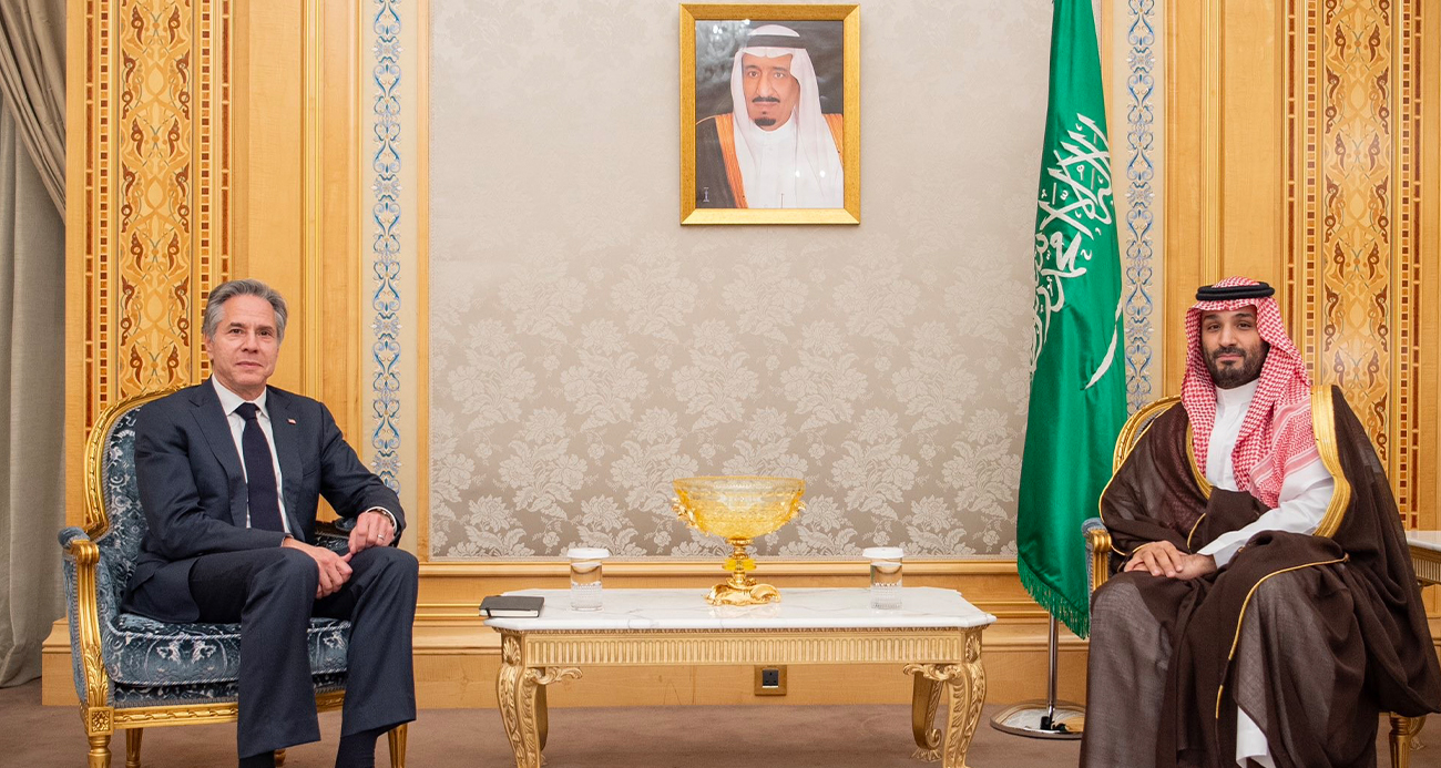 ABD Dışişleri Bakanı Antony Blinken, Suudi Arabistan Veliaht Prensi Muhammed bin Salman ile bir araya geldi.