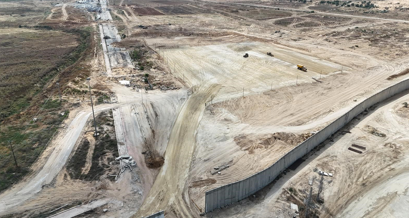 İsrail, 7 Ekim olaylarının ardından ilk kez Gazze Şeridi’ne insani yardımların girişini artırmak için Erez Sınır Kapısı’nı açtı.