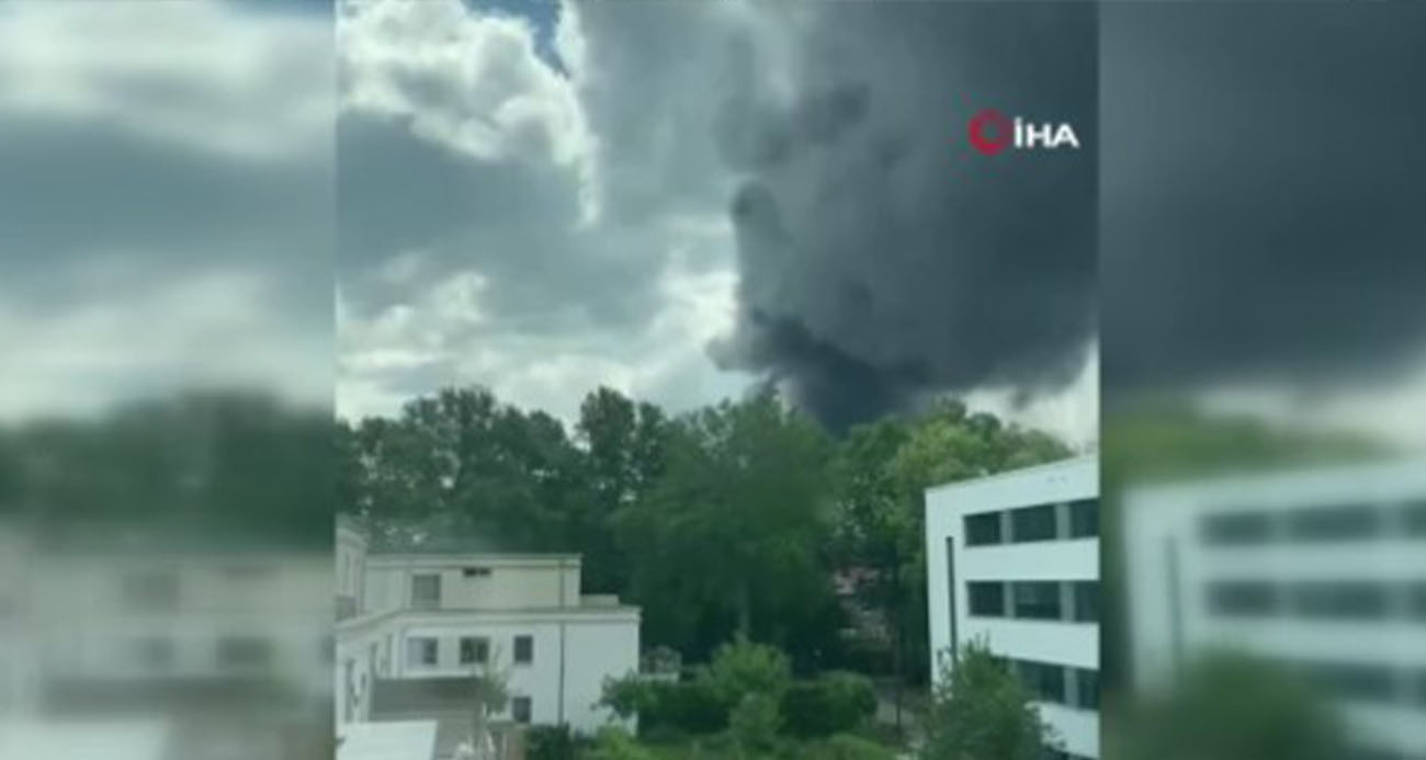Almanya’nın başkenti Berlin’de kimya fabrikasında çıkan yangının ardından ekipler, ölümcül hidrojen siyanür gazı oluşabileceği konusunda uyarıda bulundu.