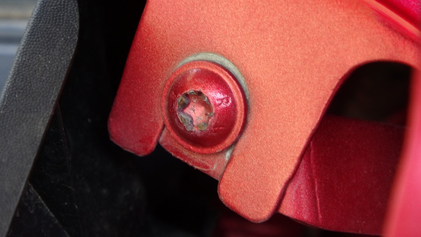 Sıfır otomobilini şüphe üzerine ekspertize soktu, aldığı raporla şaşkına döndü