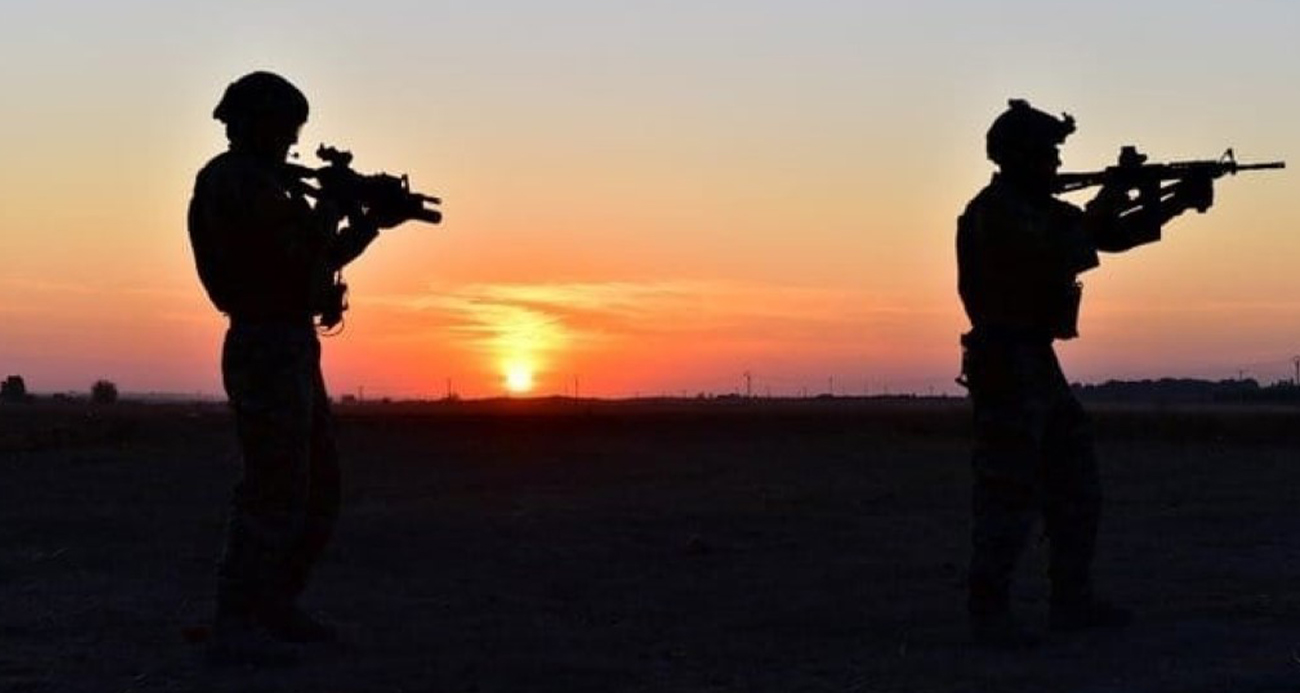 Milli Savunma Bakanlığı, Irak’ın kuzeyindeki barınma alanlarından kaçan 2 PKK’lı teröristin teslim olduğunu açıkladı.
