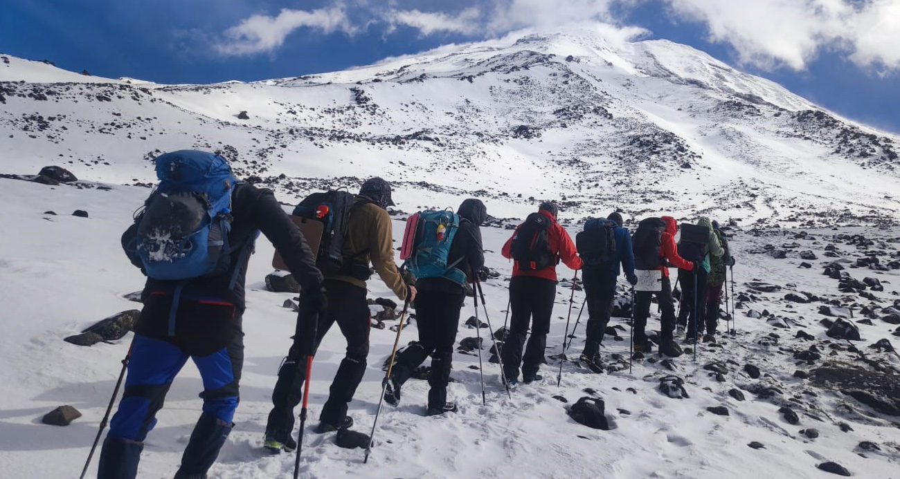 Rus dağcılar tipiye yakalandı