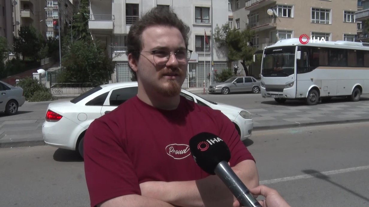 Trafikte tartıştığı şoförün camını yumrukla tuzla buz etti