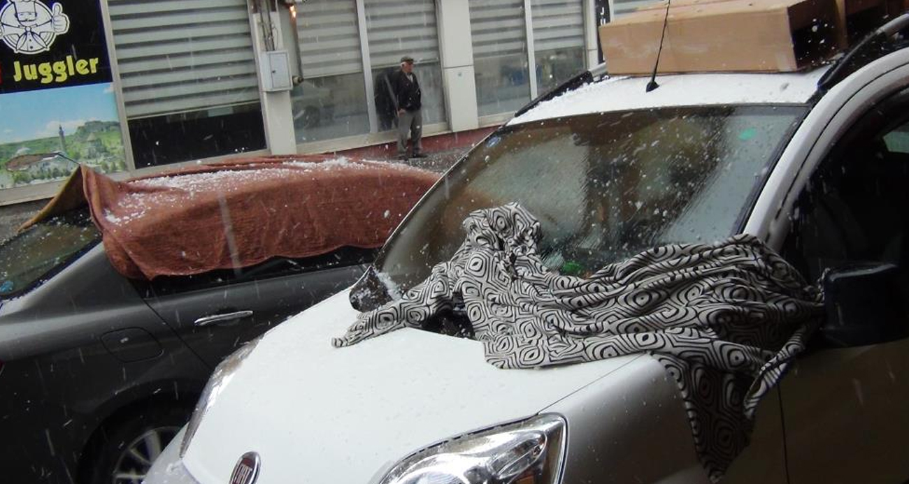 Kars’ı ceviz büyüklüğünde dolu vurdu