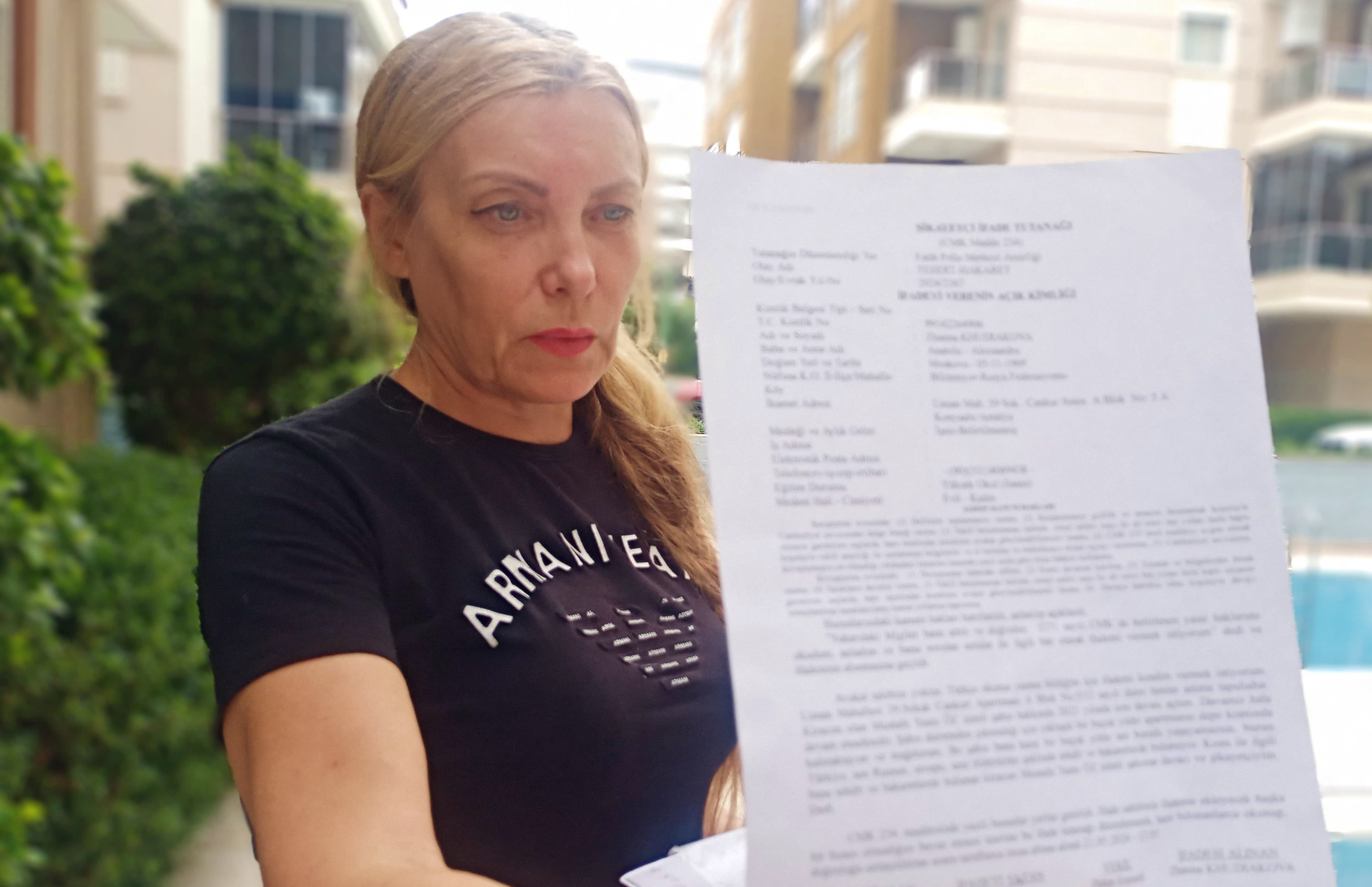 Rus ev sahibi, kiracısını çıkaramayınca aynı binanın deposunda yaşamaya başladı