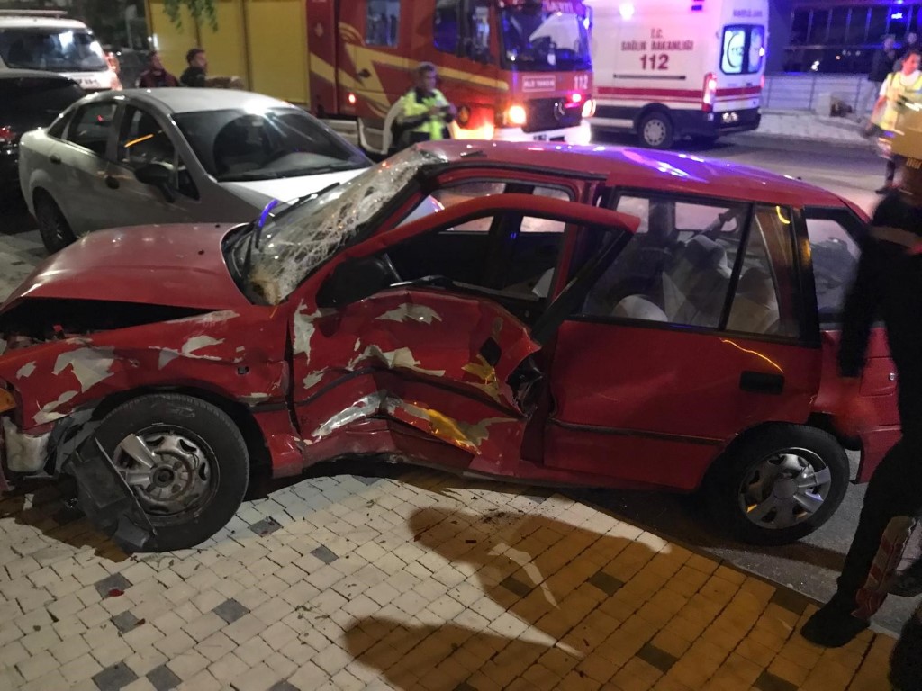 Isparta’da zincirleme kaza: 1 ölü, 6 yaralı