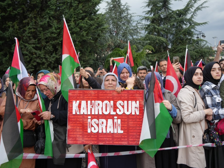 Kastamonu’da binlerce vatandaş İsrail’i protesto etti