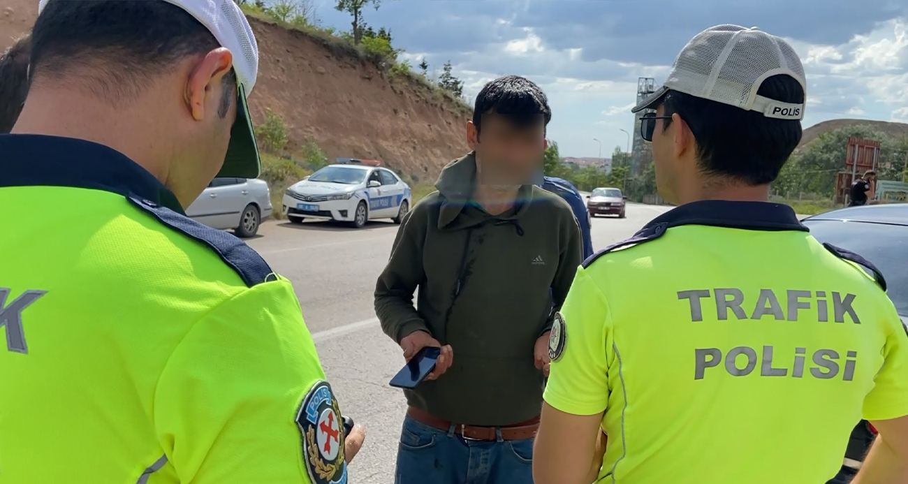 Üçüncü kez alkollü, ikinci kez ehliyetsiz yakalandı, “Başka bir ceza yazın” dedi