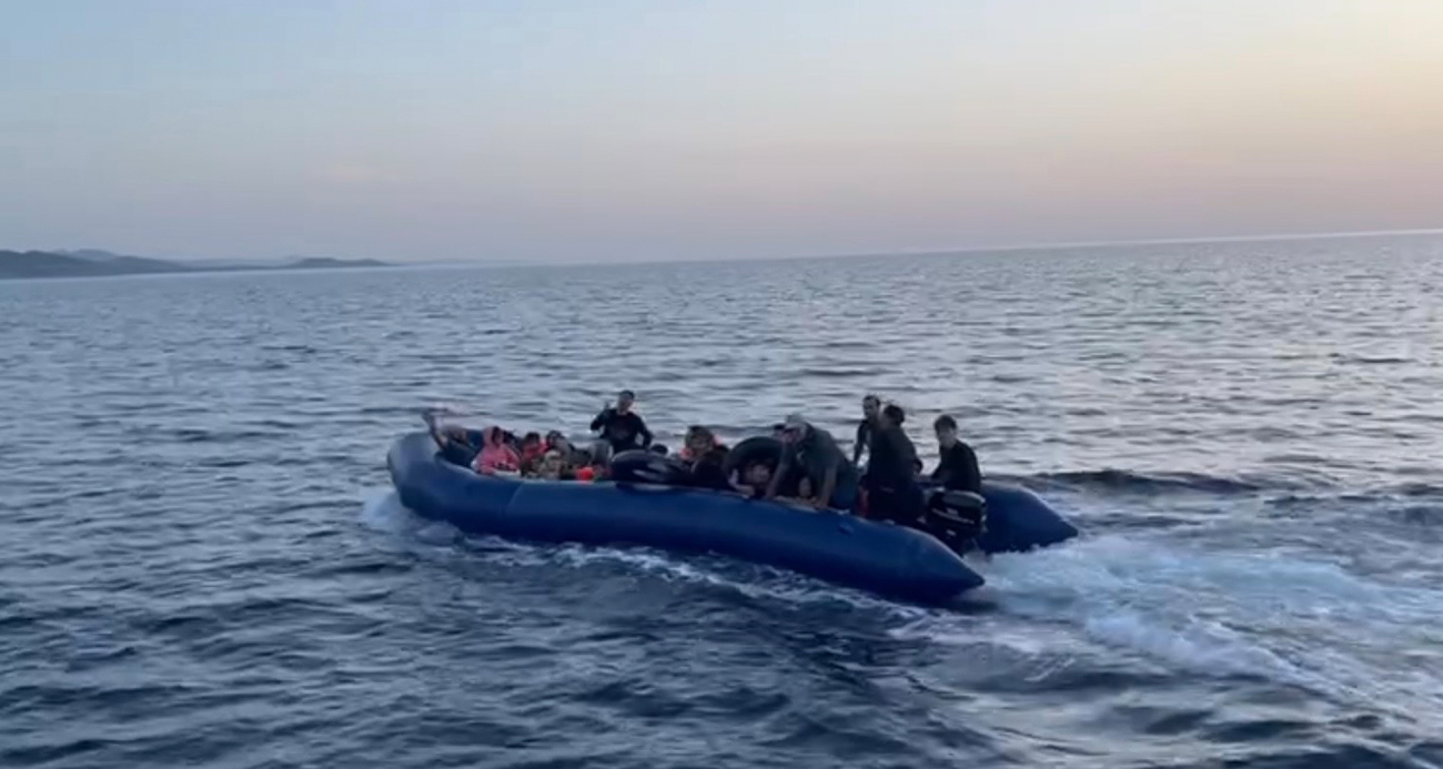 Ayvacık açıklarında 39 kaçak göçmen yakalandı