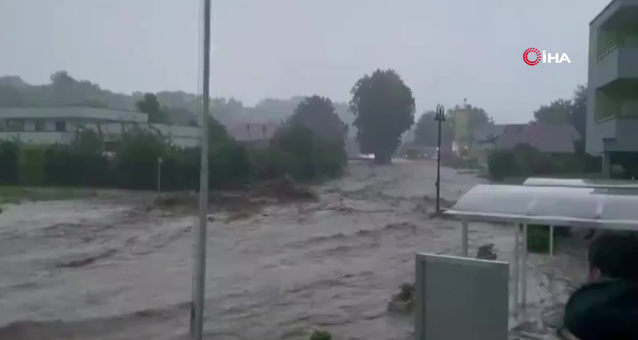 Avusturya'yı sel vurdu