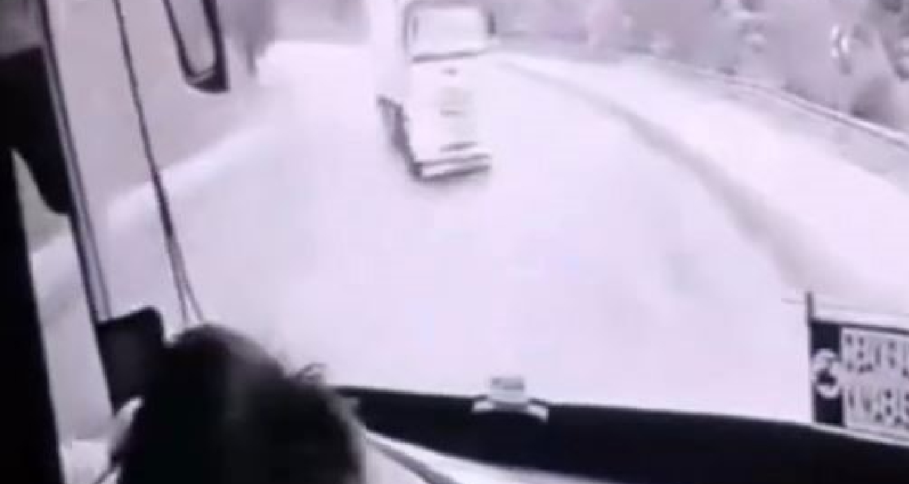 2 kişinin hayatını kaybettiği kaza anına ait görüntüler ortaya çıktı