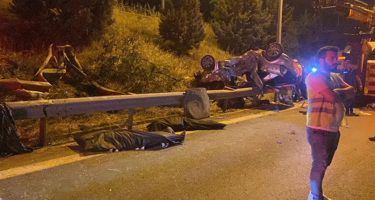 Devrilen otomobilde 3 kişi hayatını kaybetti